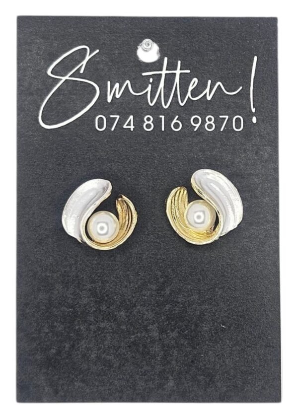Earring
