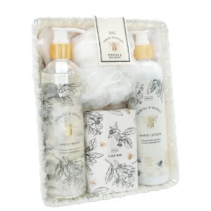 Bee Refresh & Nourish - 300ml Hand Wash, 300ml Hand Lotion, 200g Soap & Mesh Sponge