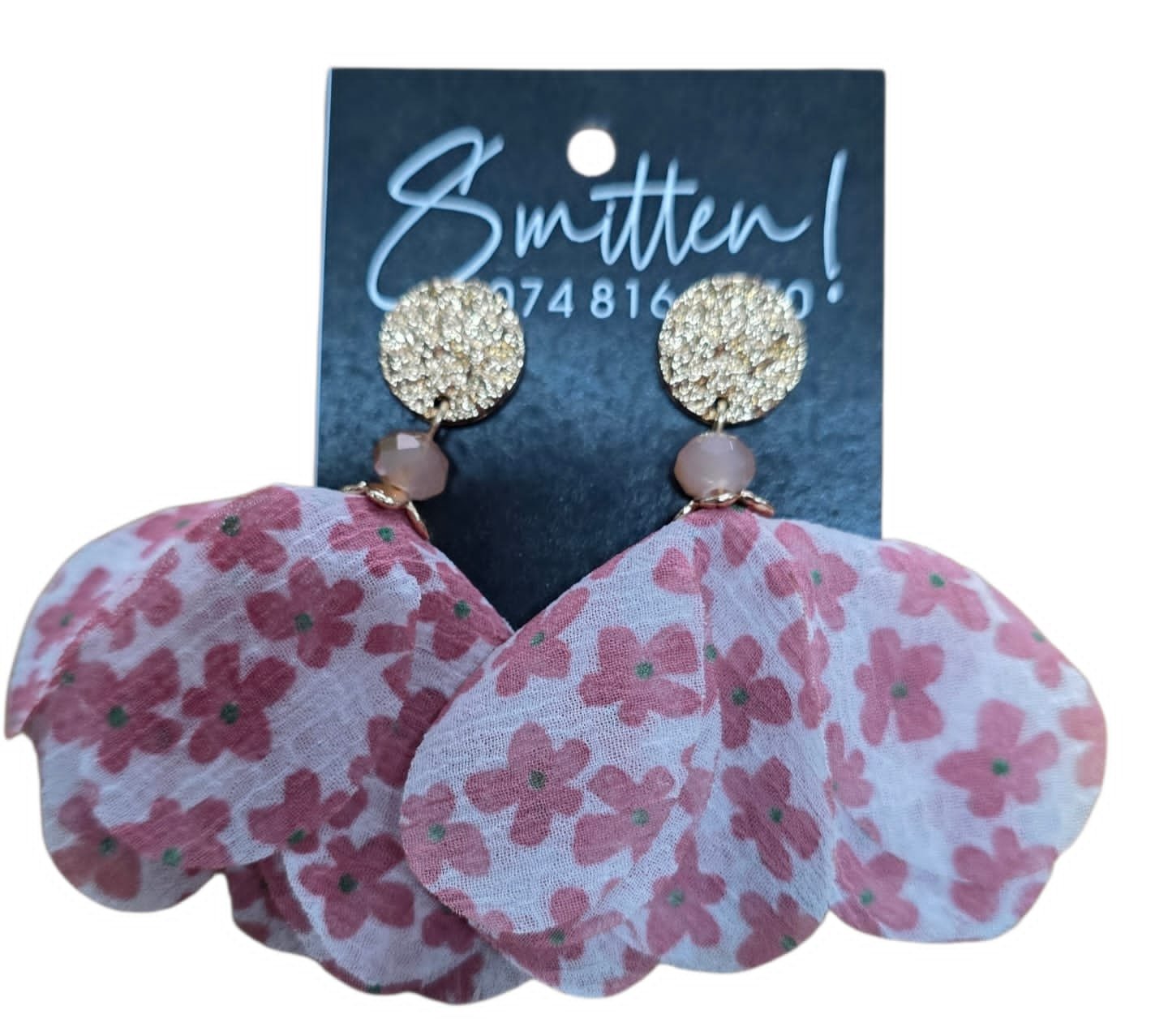 Flower Detailed Earrings - Image 6