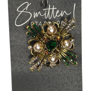 Vintage-style Maltese cross brooch