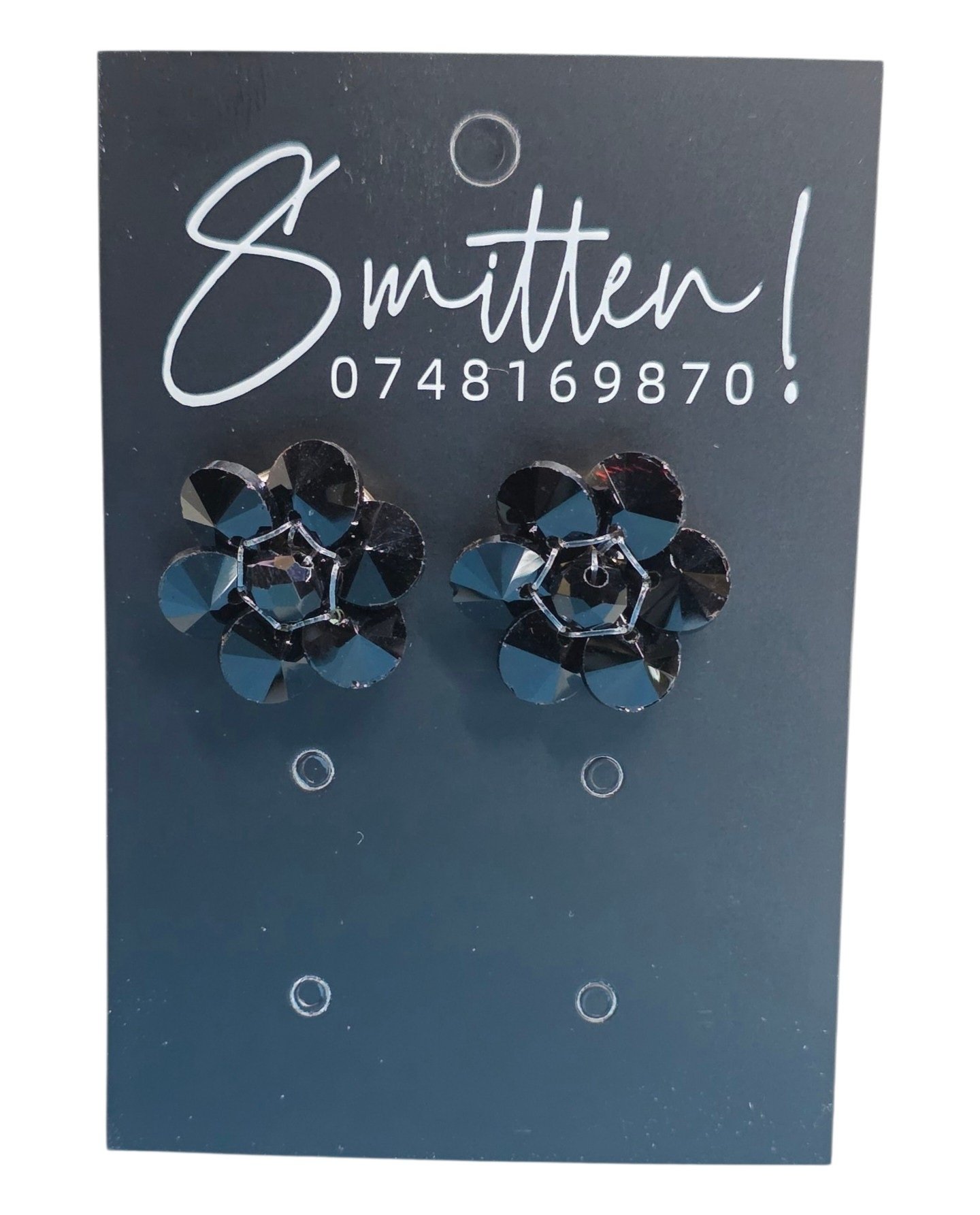 Flower-shaped Stud Earrings - Image 6