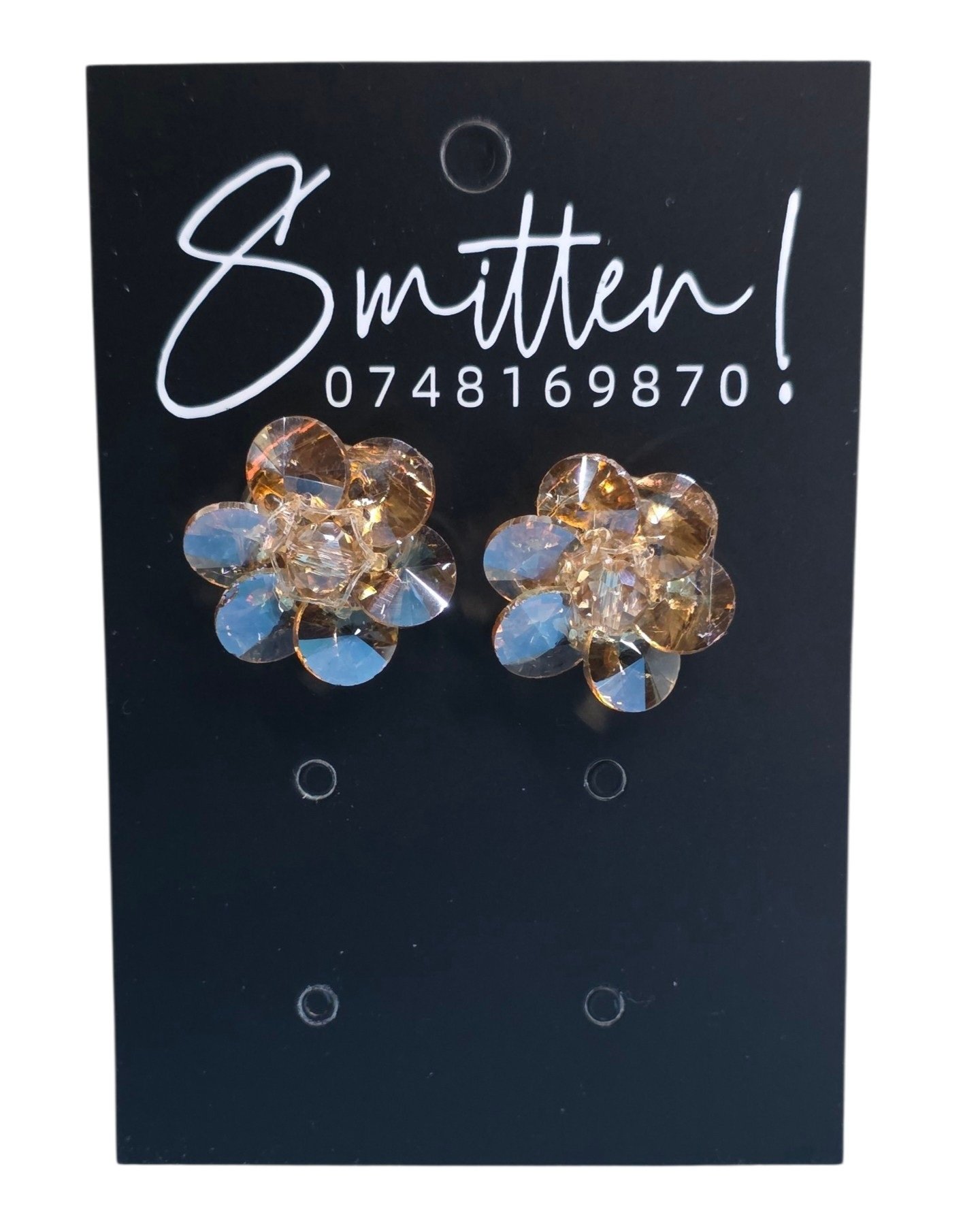 Flower-shaped Stud Earrings - Image 7