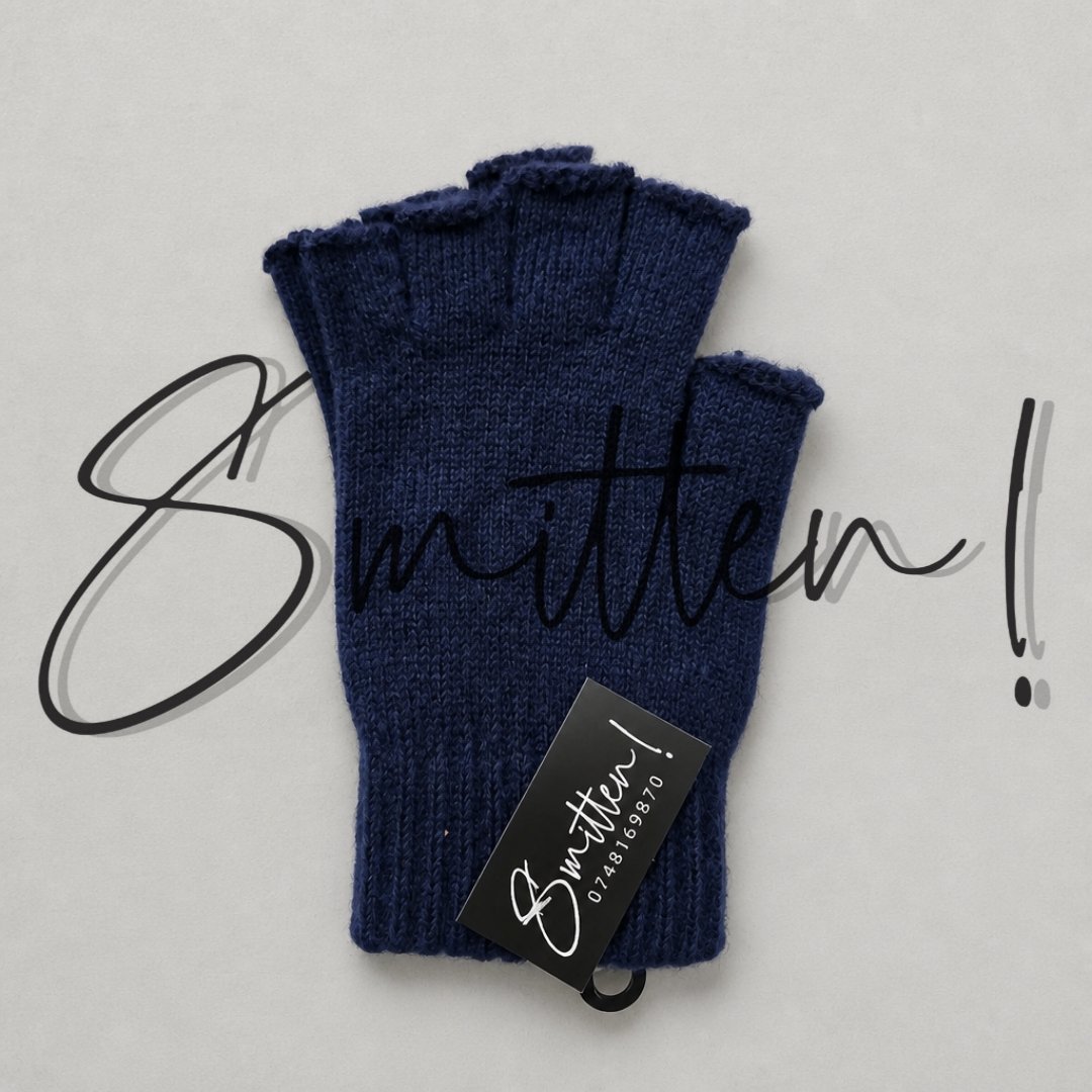 Fingerless Knit Gloves - Image 3
