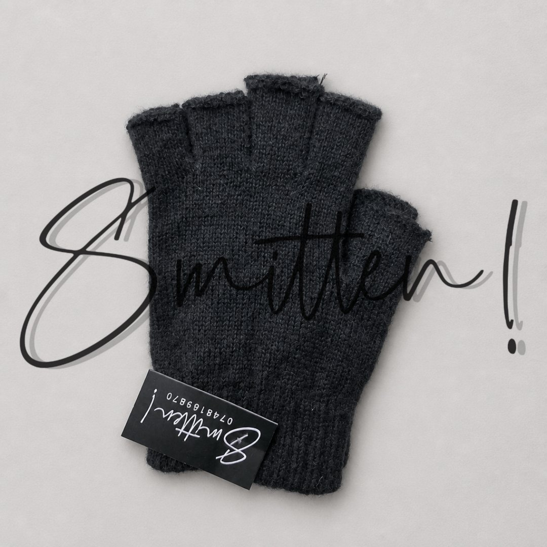 Fingerless Knit Gloves - Image 4
