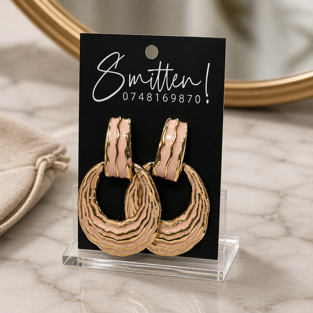 Doorknocker hoop Earrings - Image 3