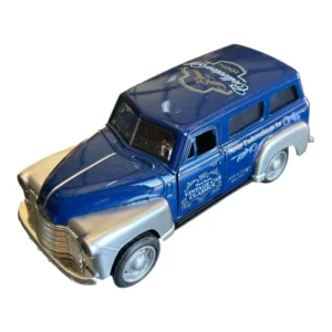 Alternative view of Die-Cast 1947–1950 Chevrolet Suburban