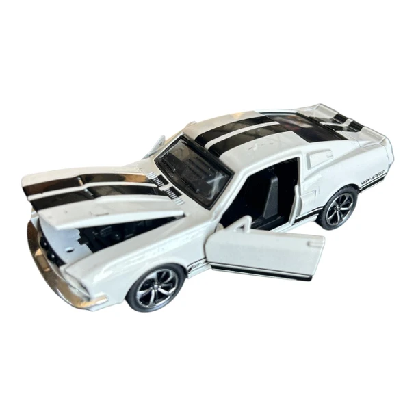Classic White 1967 Ford Shelby Mustang GT500